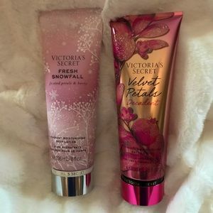 VS Lotions Fresh Snowfall & Velvet Petals. 8fl. Oz